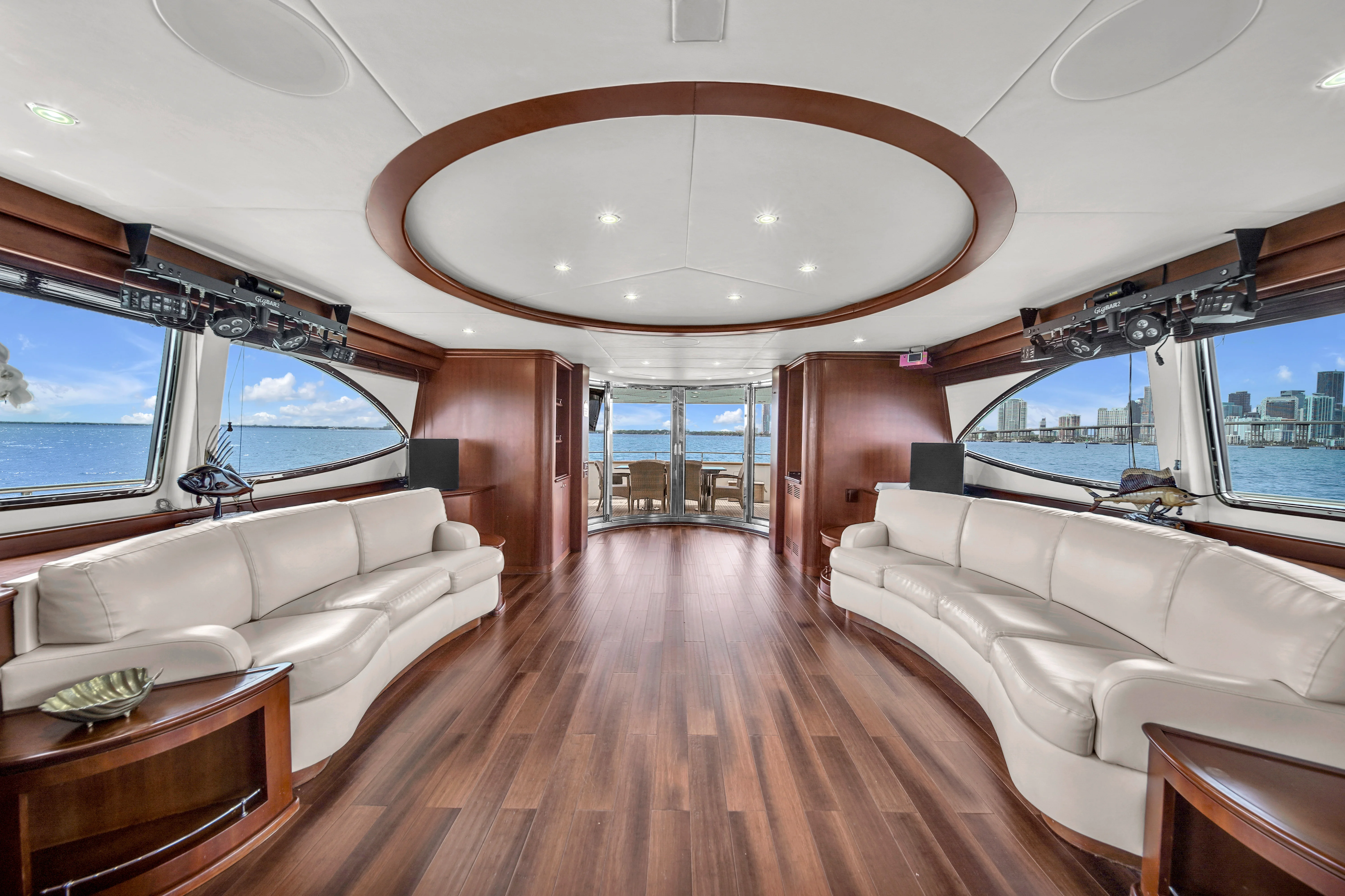 105ft Azimut Daniela upper deck